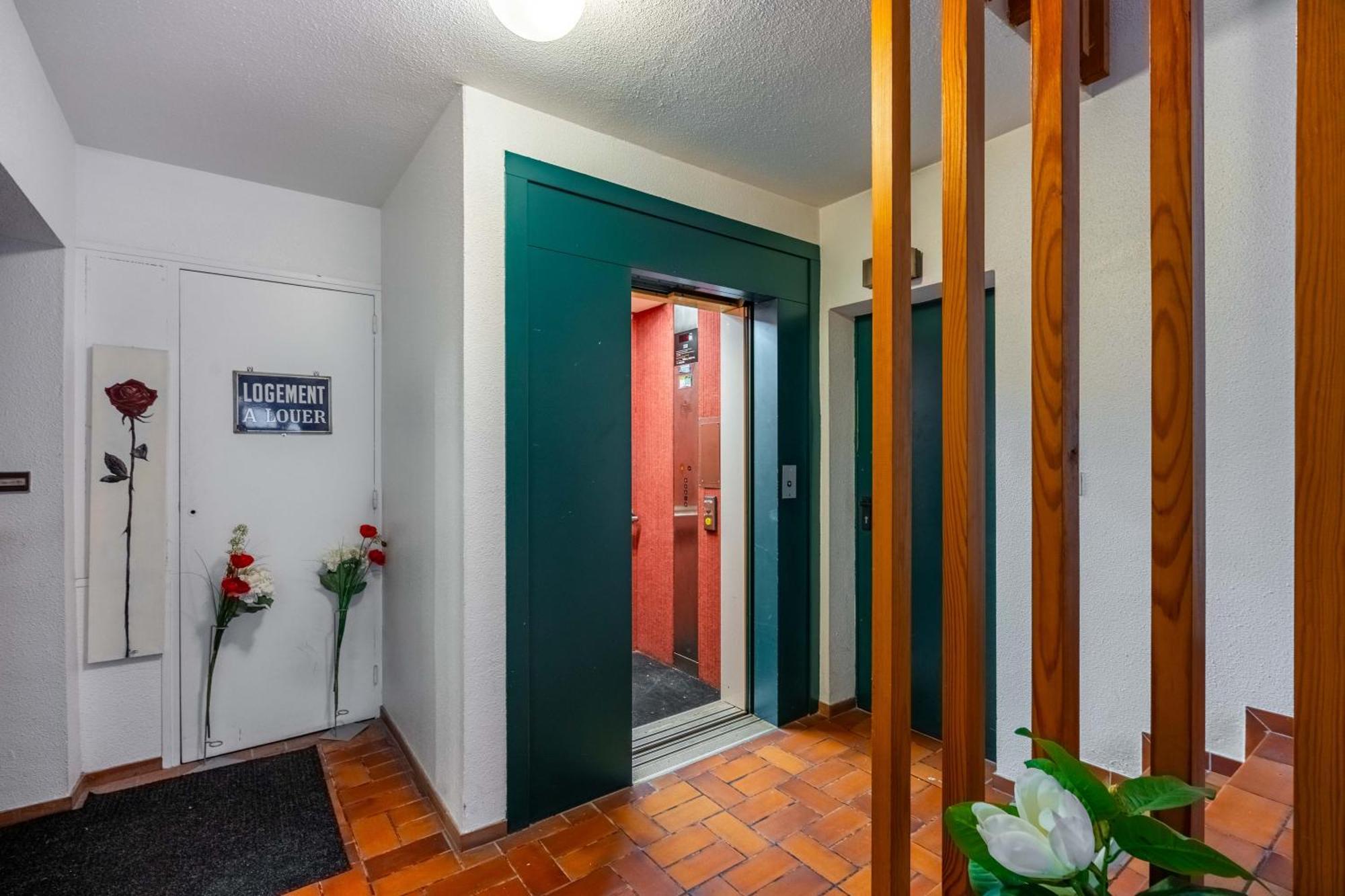 Le Precieux De Raoul Nancy Centre Avec Ascenseur Apartment Exterior photo